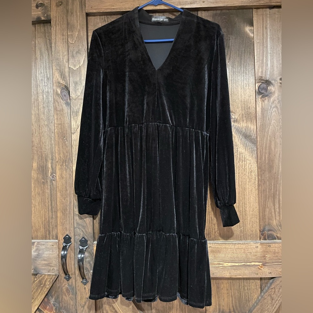 Harper 421 Black V-Neck Velvet Dress, Size Medium